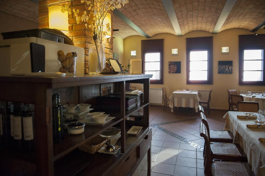 Hotel Siuranella Siurana  Ngoại thất bức ảnh
