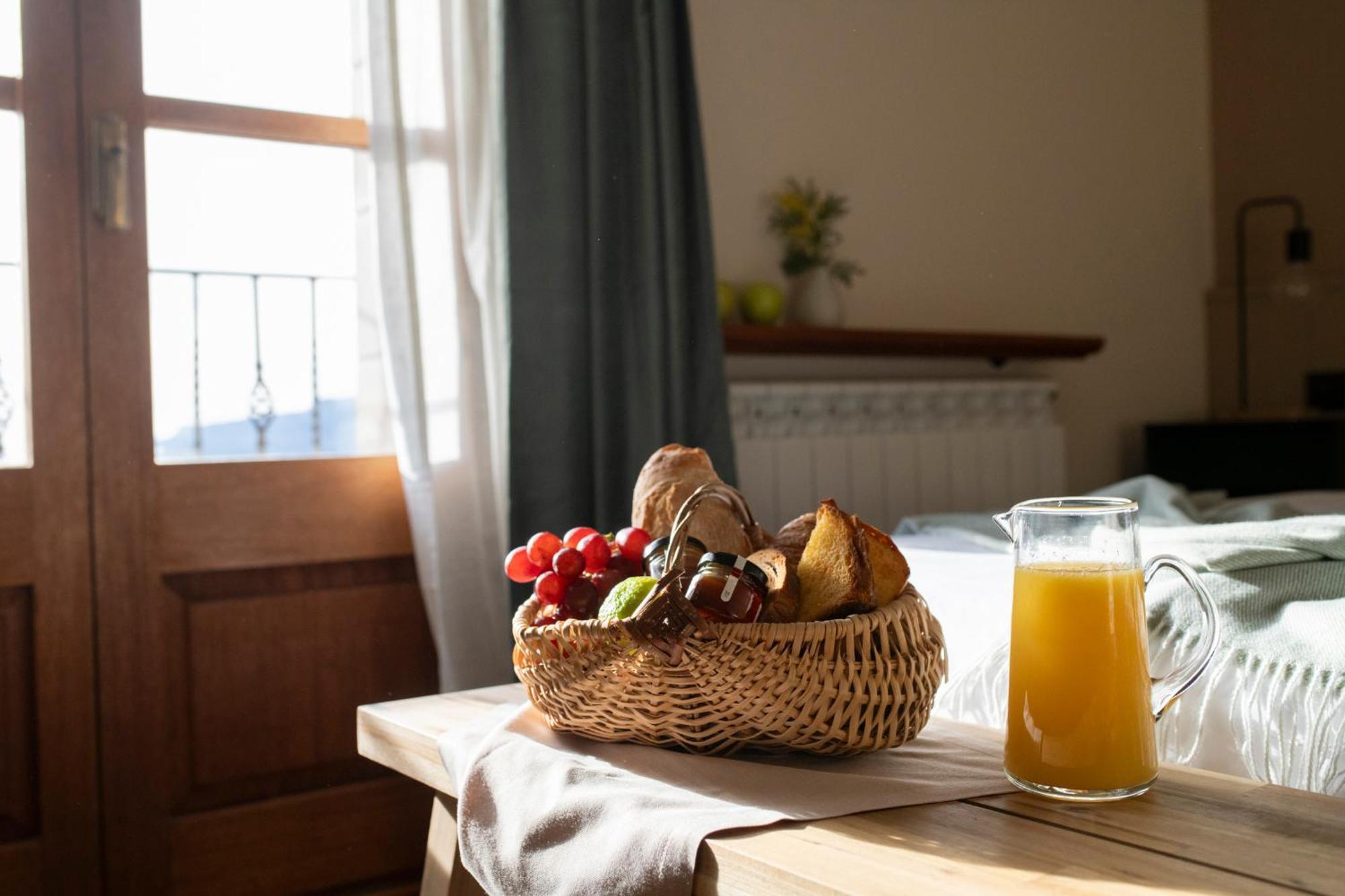 Hotel Siuranella Siurana  Ngoại thất bức ảnh